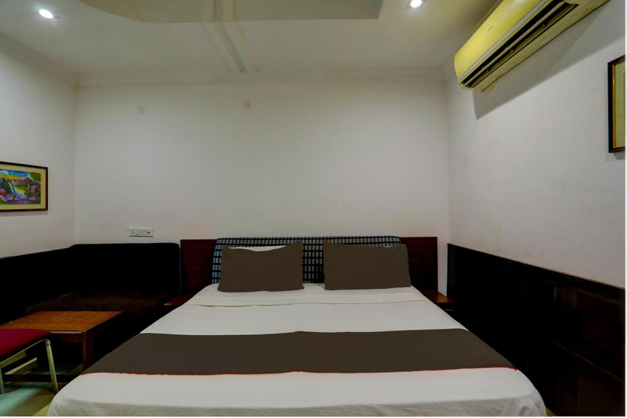 Hotel Monarch Inn Lucknow Exterior foto